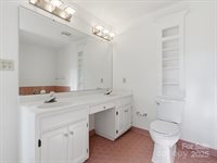 129 Chesney Glen Drive, Matthews, NC 28105