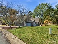 129 Chesney Glen Drive, Matthews, NC 28105