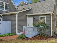 129 Chesney Glen Drive, Matthews, NC 28105