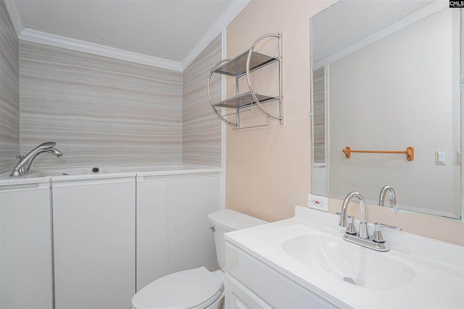 323 Peele, Swansea, SC 29160