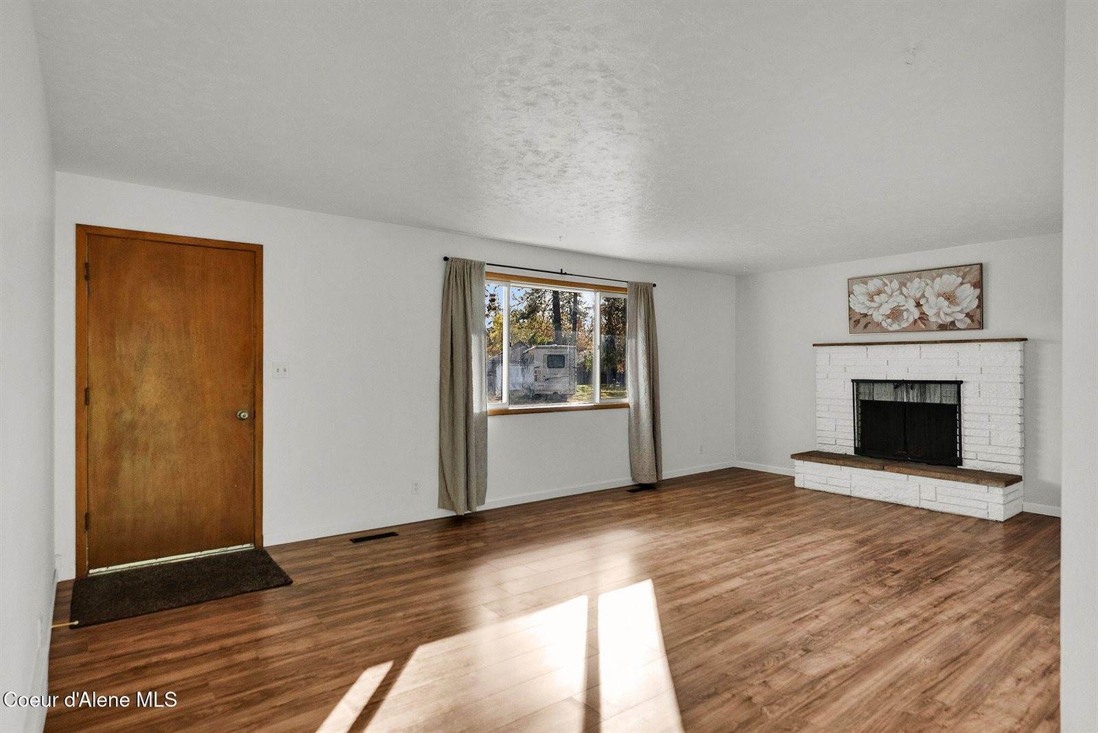 401 East Buttercup Ln, Coeur d'Alene, ID 83815