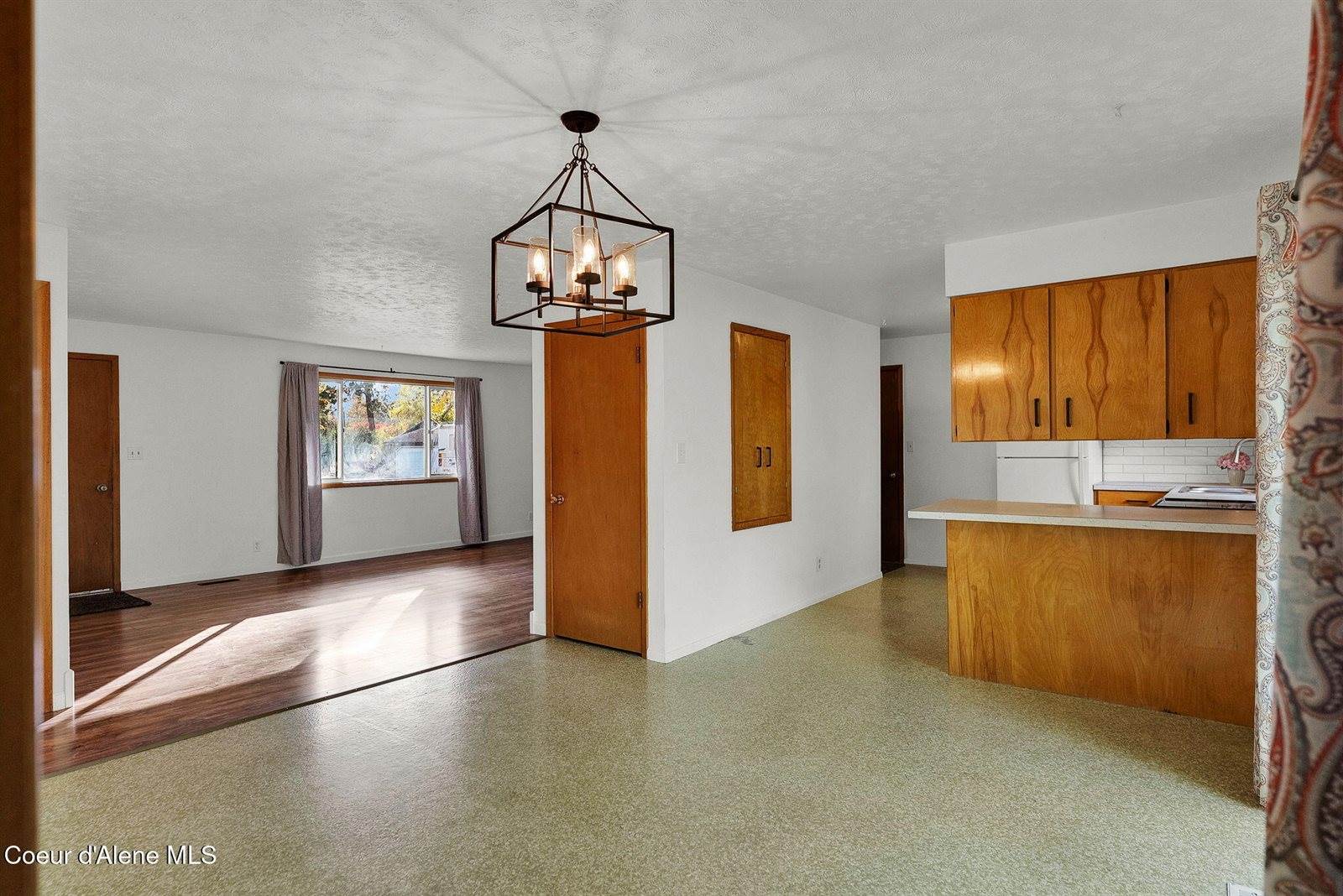 401 East Buttercup Ln, Coeur d'Alene, ID 83815