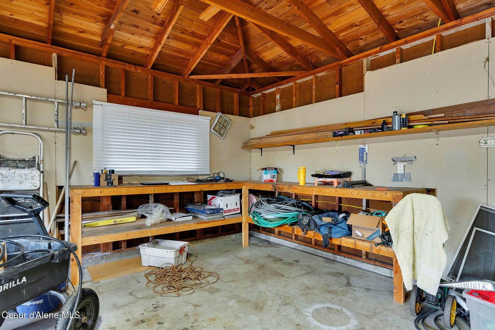 401 East Buttercup Ln, Coeur d'Alene, ID 83815