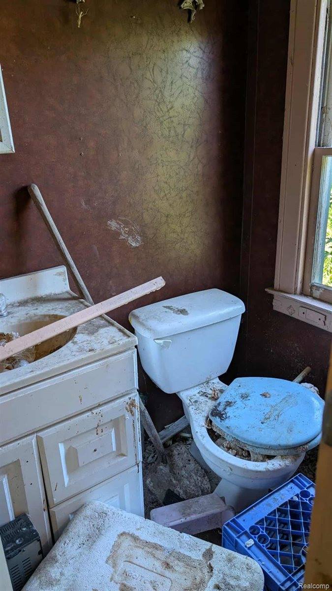 10405 Orangelawn Street, DetroitCity_Wayne, MI 48204