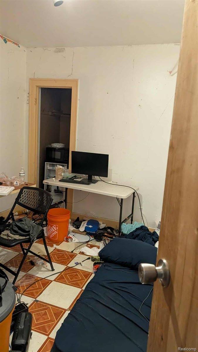 10405 Orangelawn Street, DetroitCity_Wayne, MI 48204