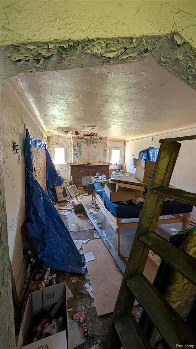 10405 Orangelawn Street, DetroitCity_Wayne, MI 48204