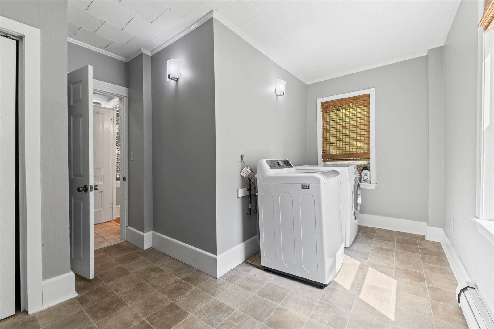 130 West Broadway, Bangor, ME 04401