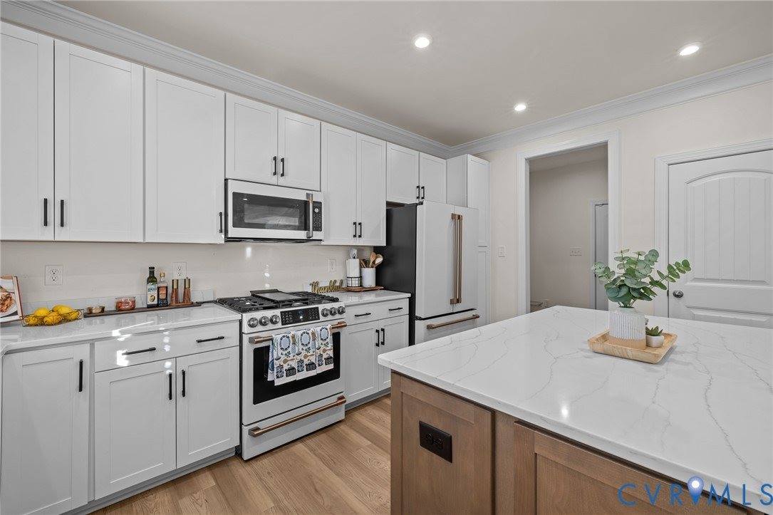 7052 Hapsburg Court, Henrico County, VA 23231