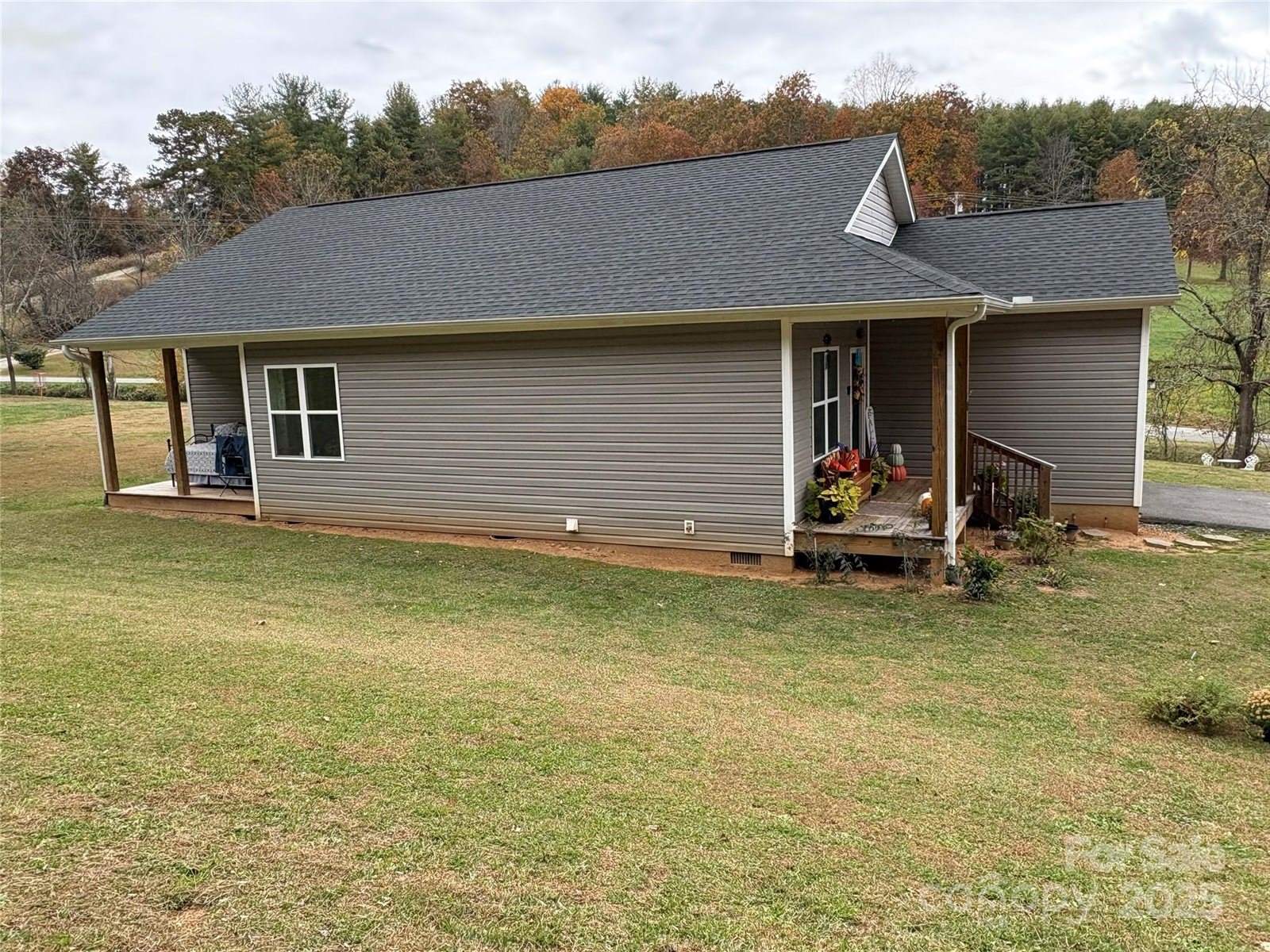 10 Scarlett Ridge Drive, Marshall, NC 28753