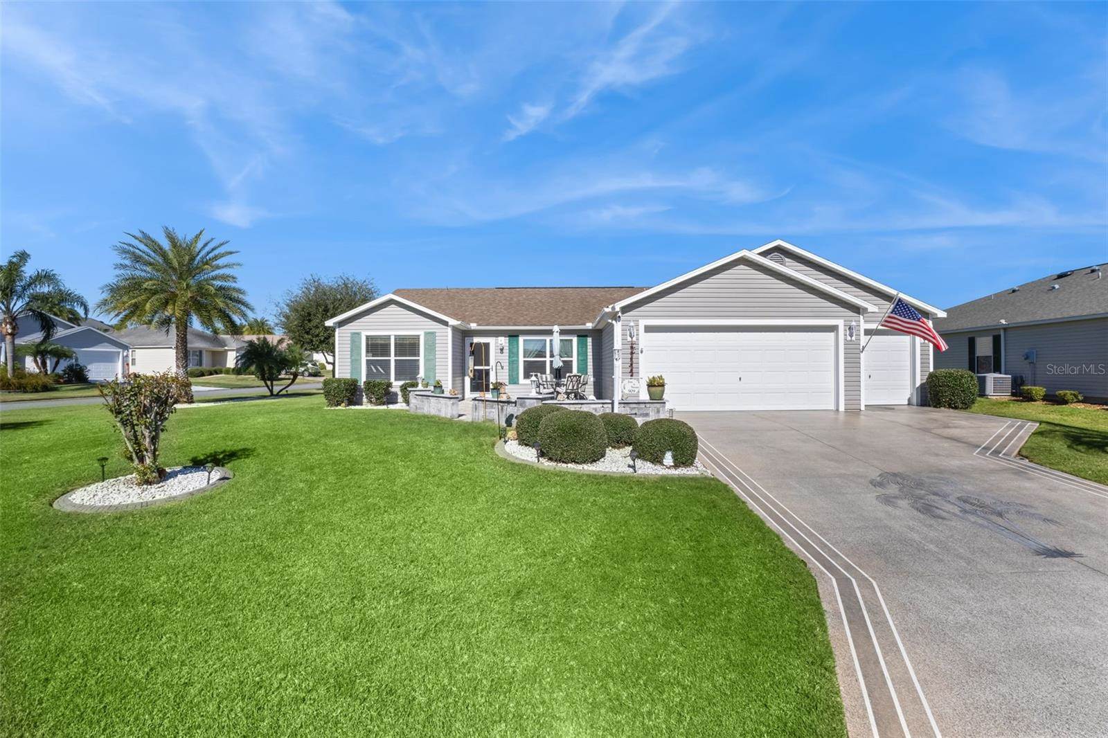 909 Abaco Path, The Villages, FL 32163