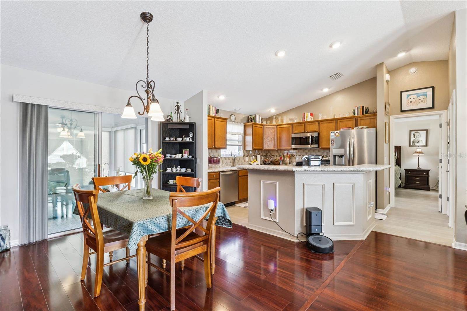 909 Abaco Path, The Villages, FL 32163