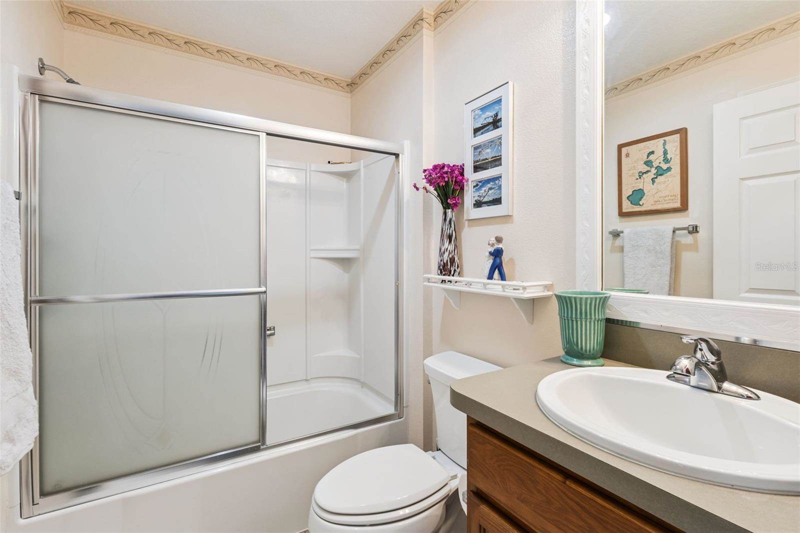 909 Abaco Path, The Villages, FL 32163