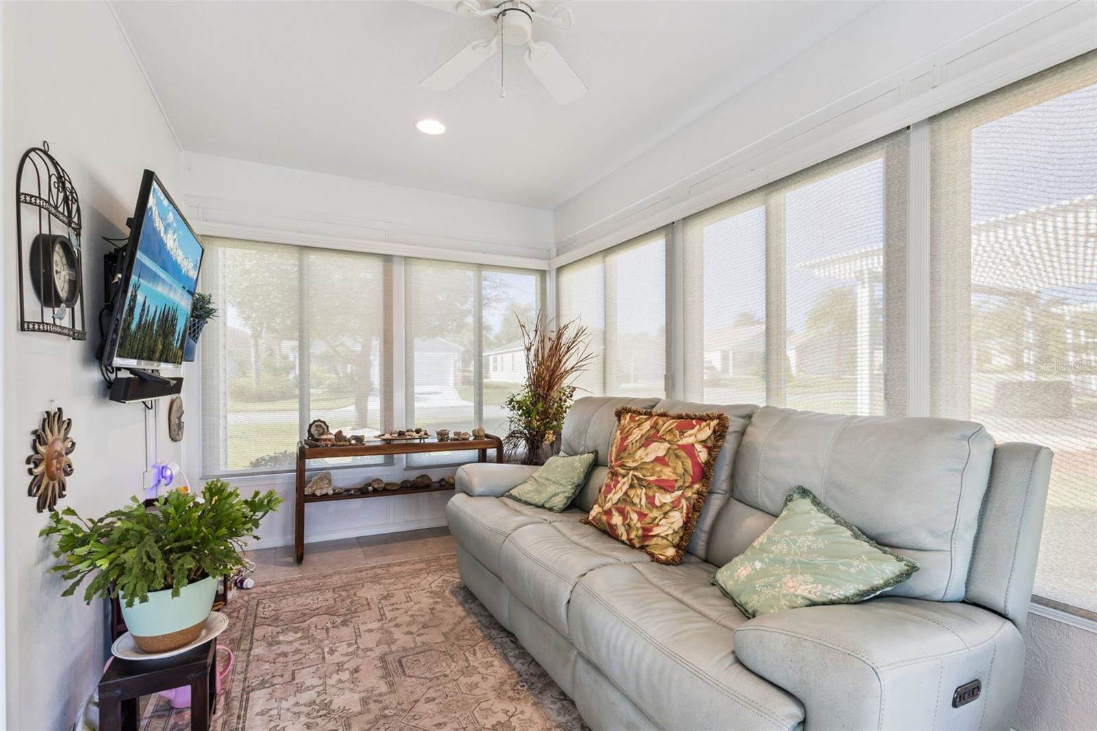 909 Abaco Path, The Villages, FL 32163