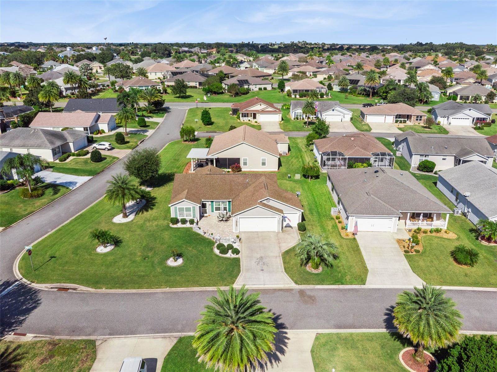 909 Abaco Path, The Villages, FL 32163