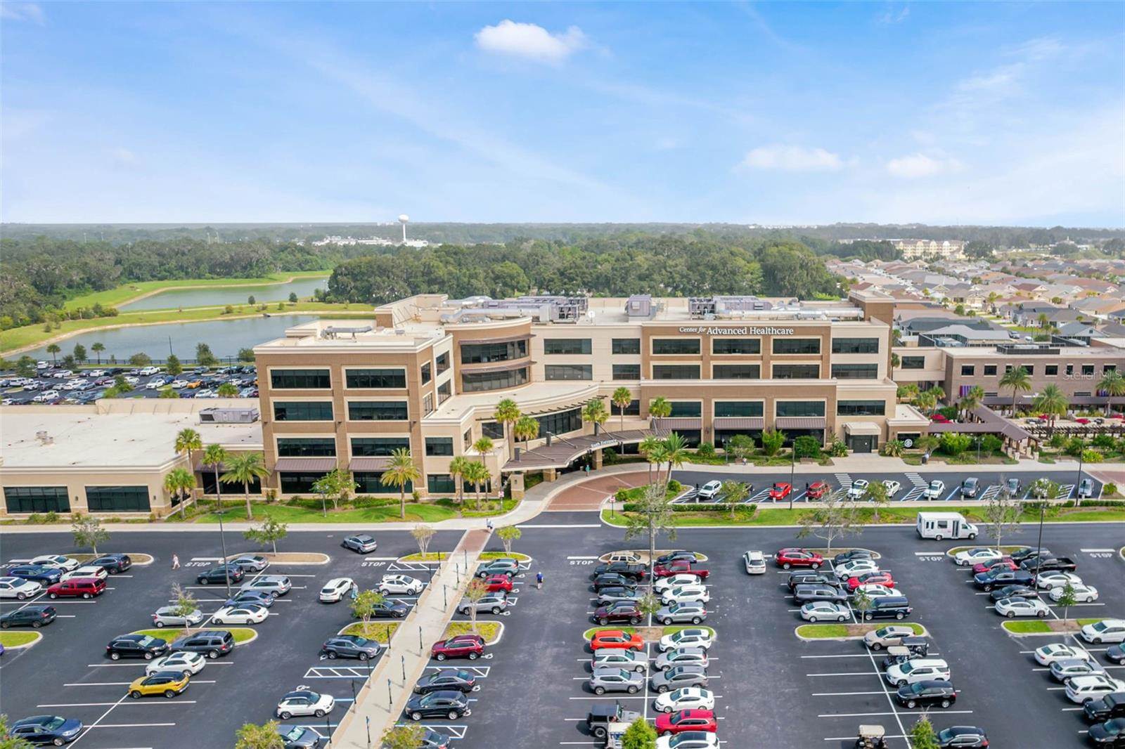 909 Abaco Path, The Villages, FL 32163