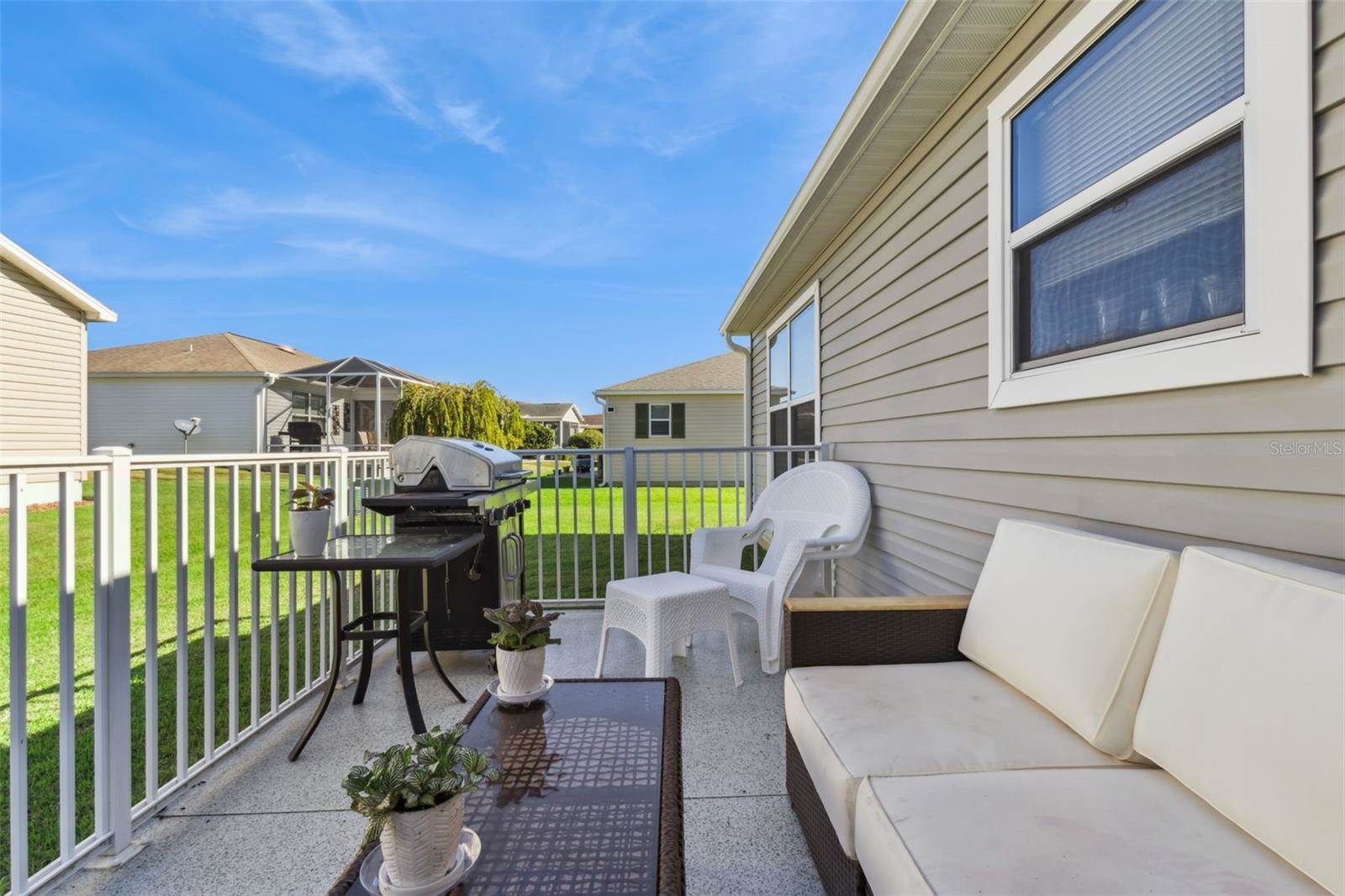 909 Abaco Path, The Villages, FL 32163