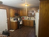 197 Halbert Thames Road, Magee, MS 39111
