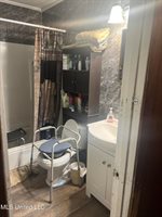 197 Halbert Thames Road, Magee, MS 39111