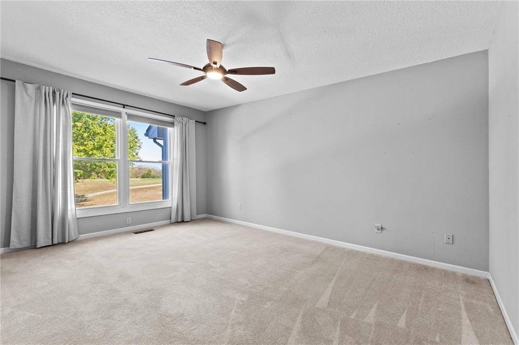 12516 East 86 Terrace, Kansas City, MO 64138