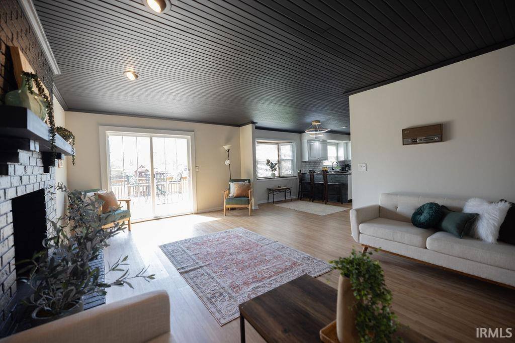 435 N Cherry Wood Lane, Muncie, IN 47304