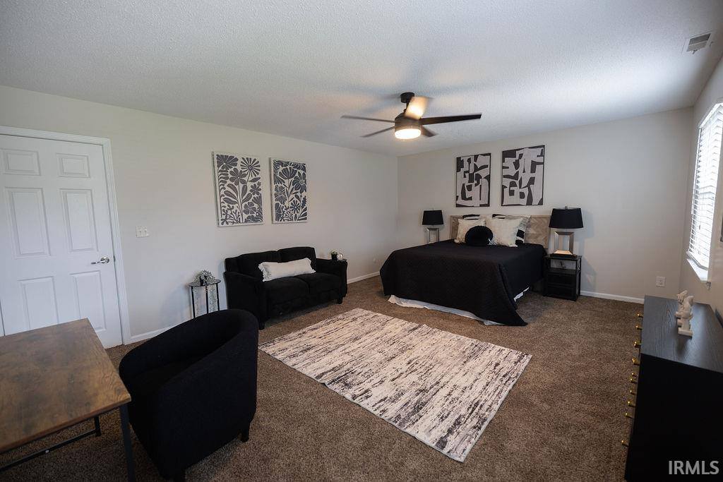 435 N Cherry Wood Lane, Muncie, IN 47304