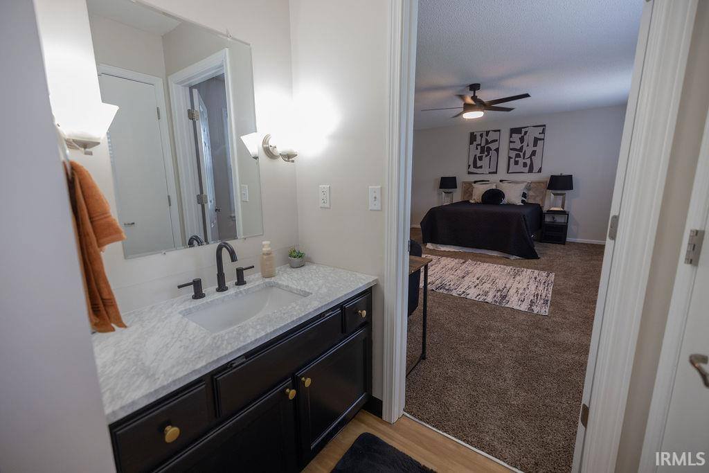 435 N Cherry Wood Lane, Muncie, IN 47304