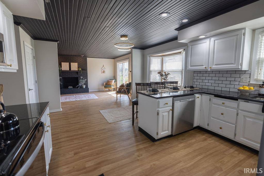 435 N Cherry Wood Lane, Muncie, IN 47304