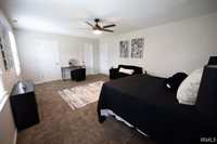 435 N Cherry Wood Lane, Muncie, IN 47304