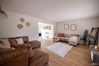 435 N Cherry Wood Lane, Muncie, IN 47304