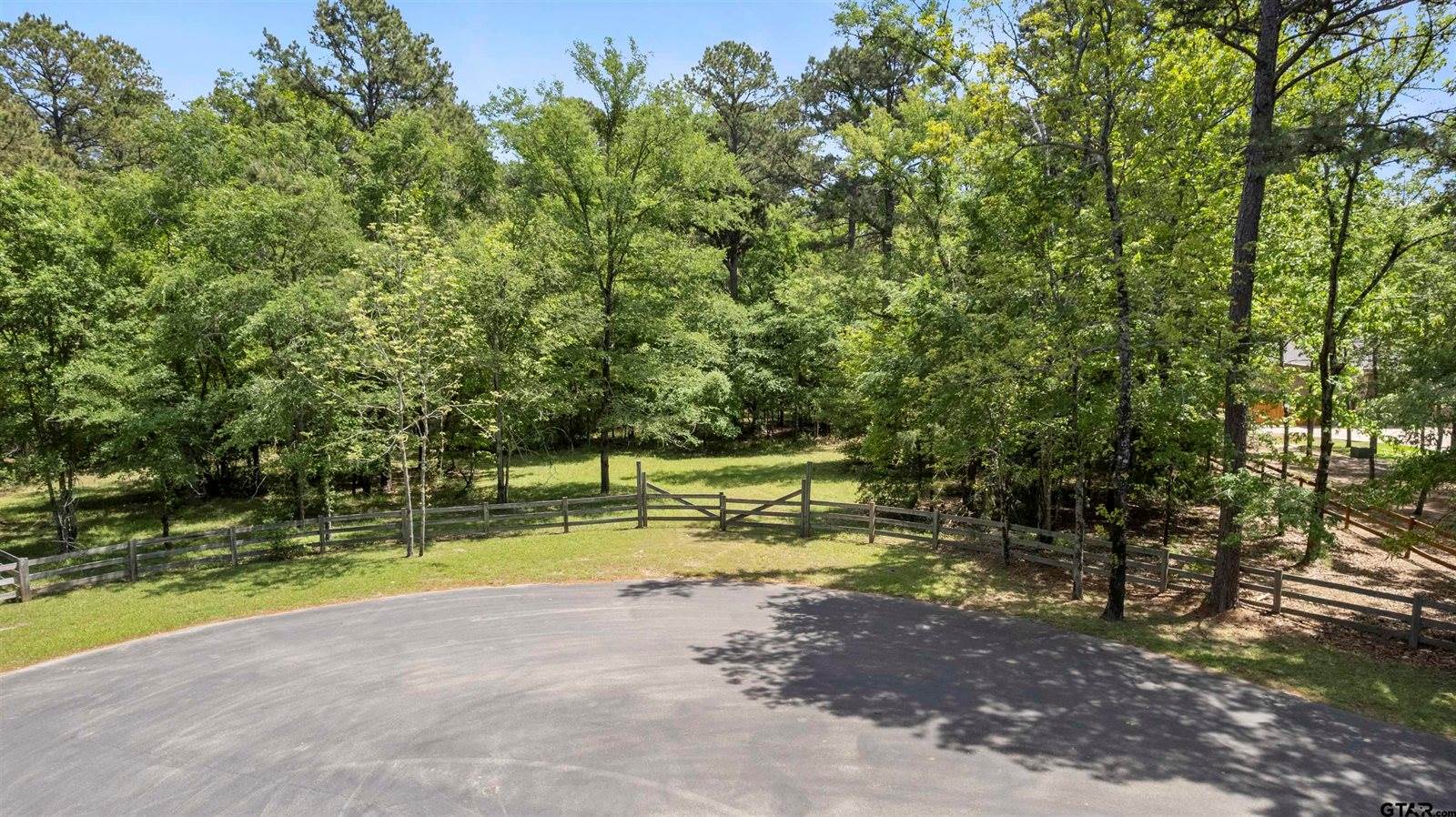 15042 Canopy Oaks, Tyler, TX 75707