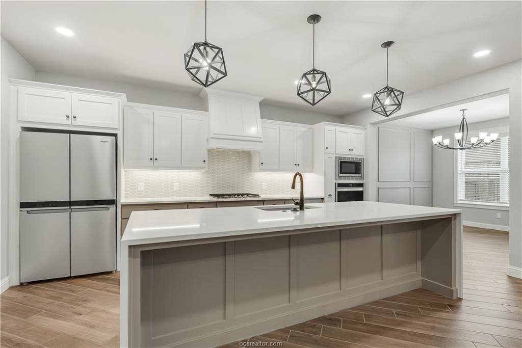 3013 Teller Drive, Bryan, TX 77808