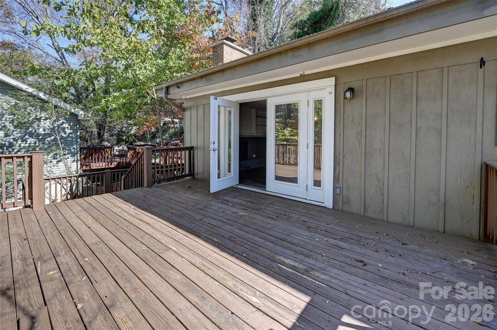 22 East Shore Drive, Asheville, NC 28805