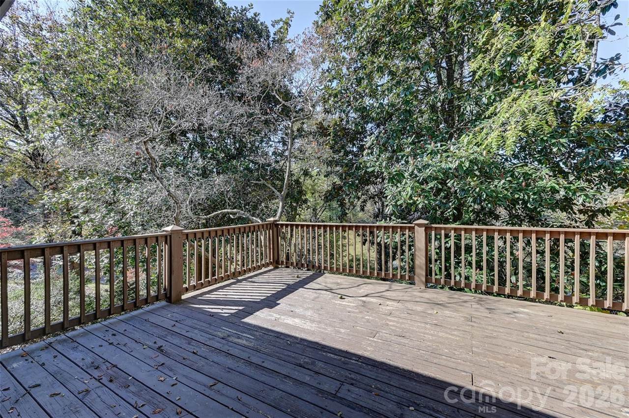 22 East Shore Drive, Asheville, NC 28805