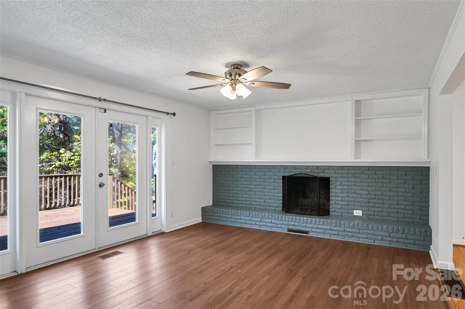 22 East Shore Drive, Asheville, NC 28805