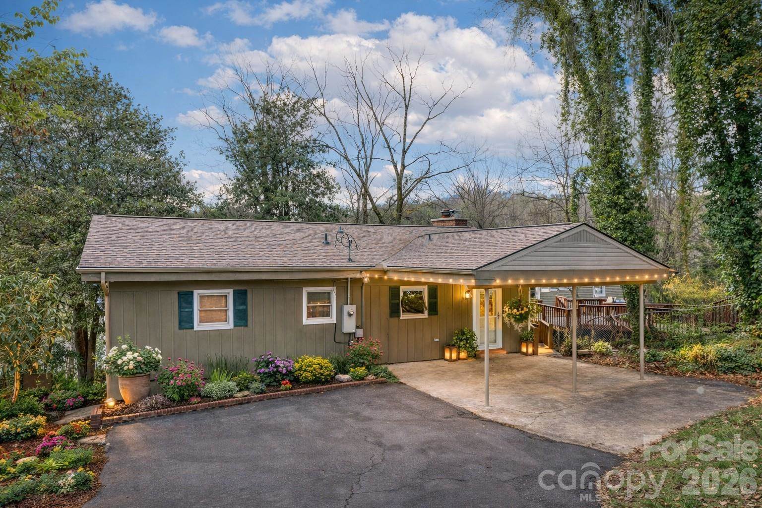 22 East Shore Drive, Asheville, NC 28805