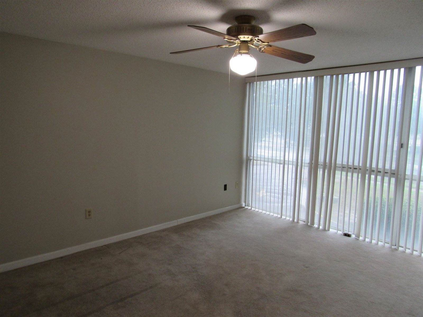 3080 Walnut Grove Rd, Memphis, TN 38111