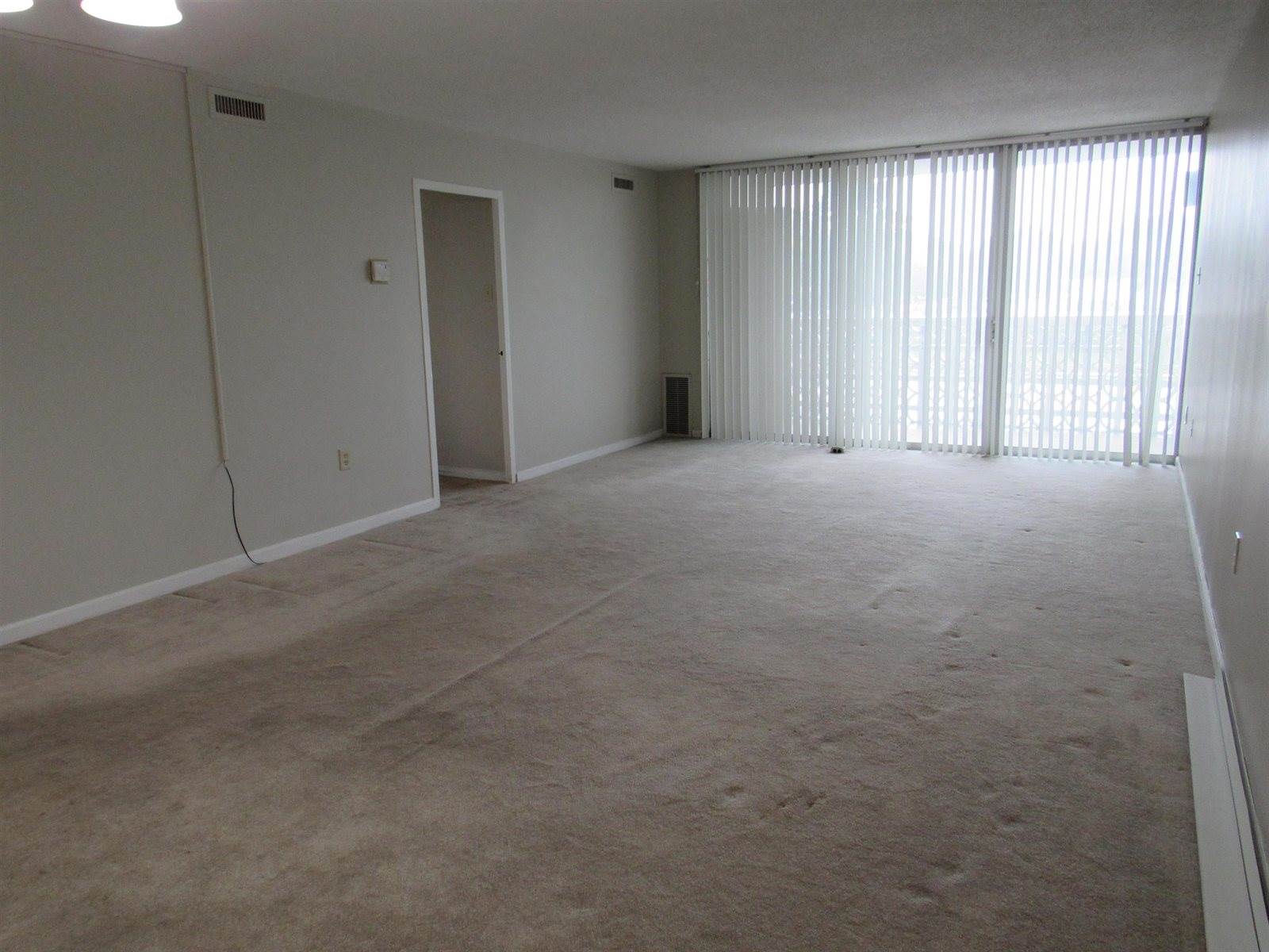 3080 Walnut Grove Rd, Memphis, TN 38111