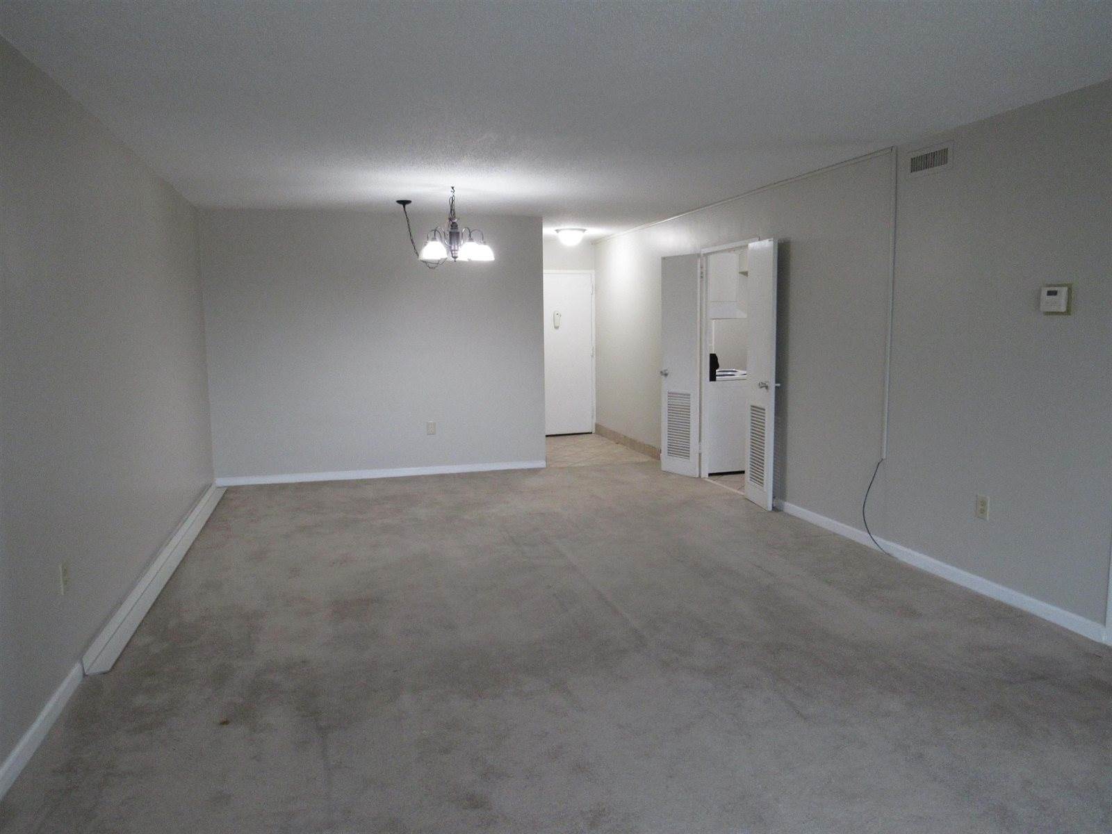 3080 Walnut Grove Rd, Memphis, TN 38111