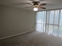 3080 Walnut Grove Rd, Memphis, TN 38111