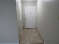 3080 Walnut Grove Rd, Memphis, TN 38111