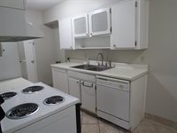 3080 Walnut Grove Rd, Memphis, TN 38111