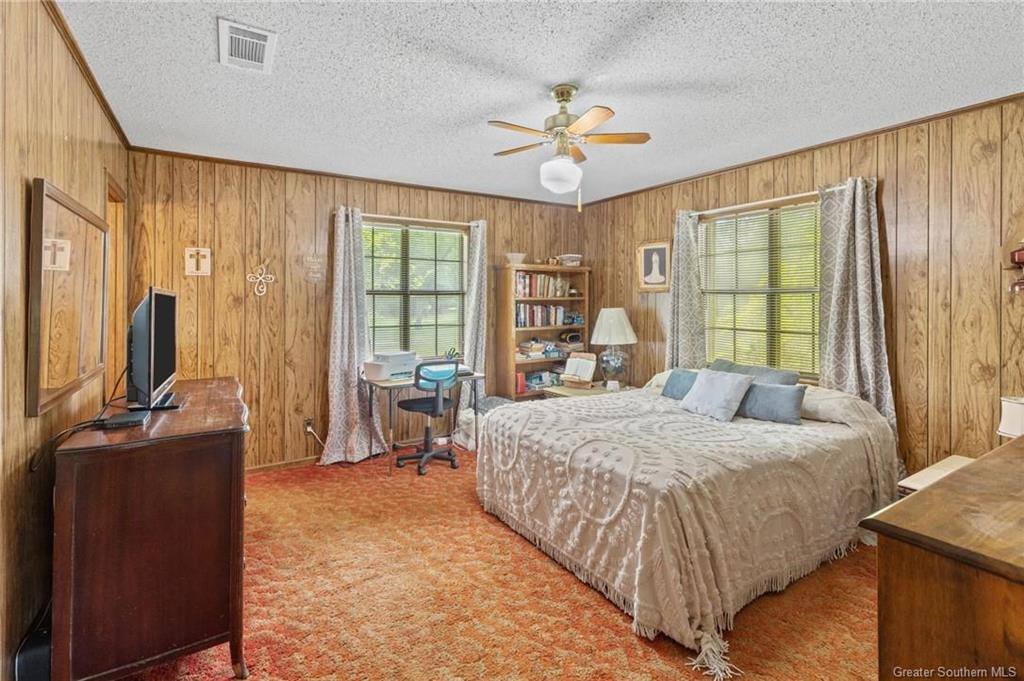 2861 Delta Downs Drive, Vinton, LA 70668