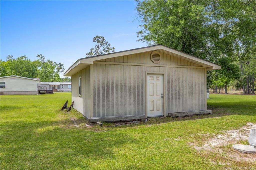 2861 Delta Downs Drive, Vinton, LA 70668