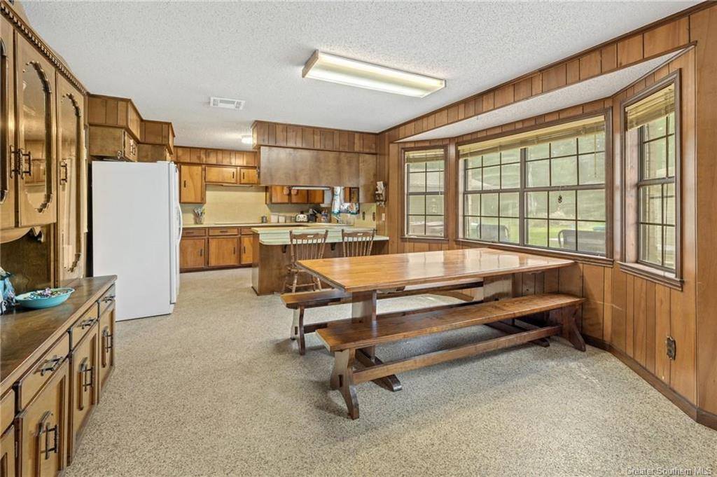 2861 Delta Downs Drive, Vinton, LA 70668