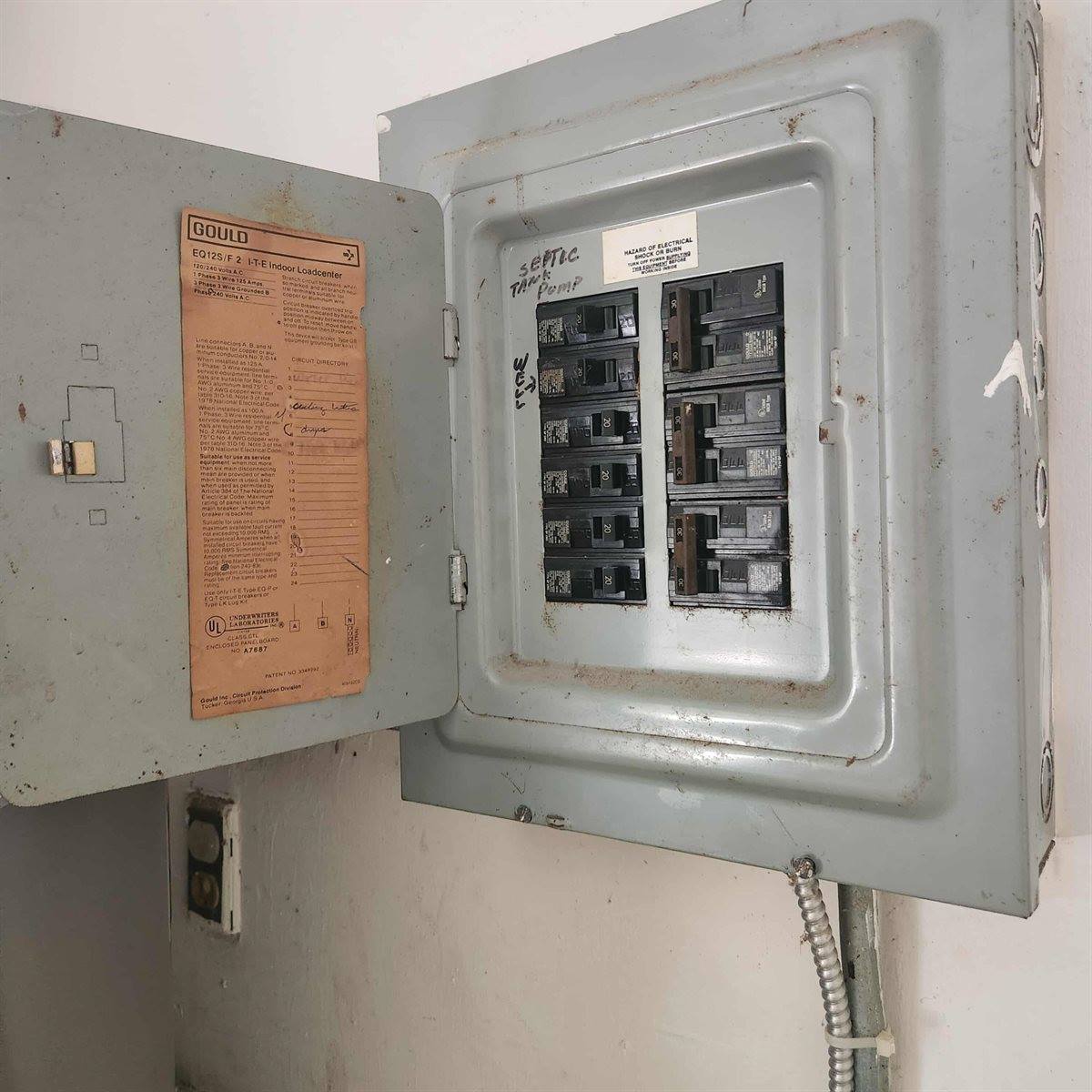 855 SE Highland Avenue, Stuart, FL 34997