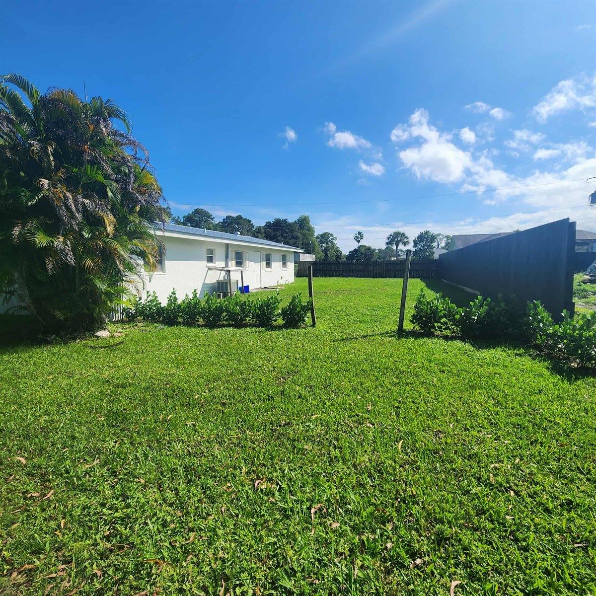 855 SE Highland Avenue, Stuart, FL 34997