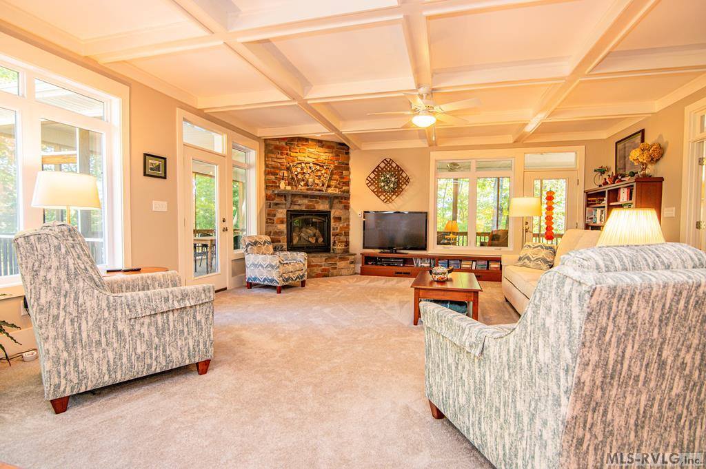 796 Tanglewood Drive, Bracey, VA 23919