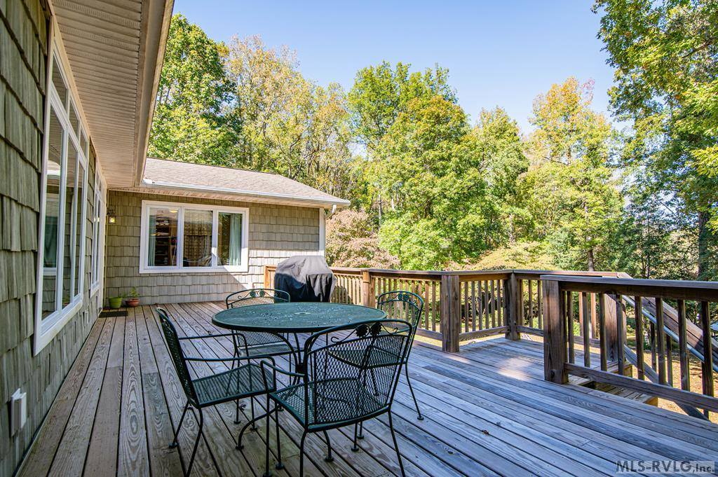 796 Tanglewood Drive, Bracey, VA 23919