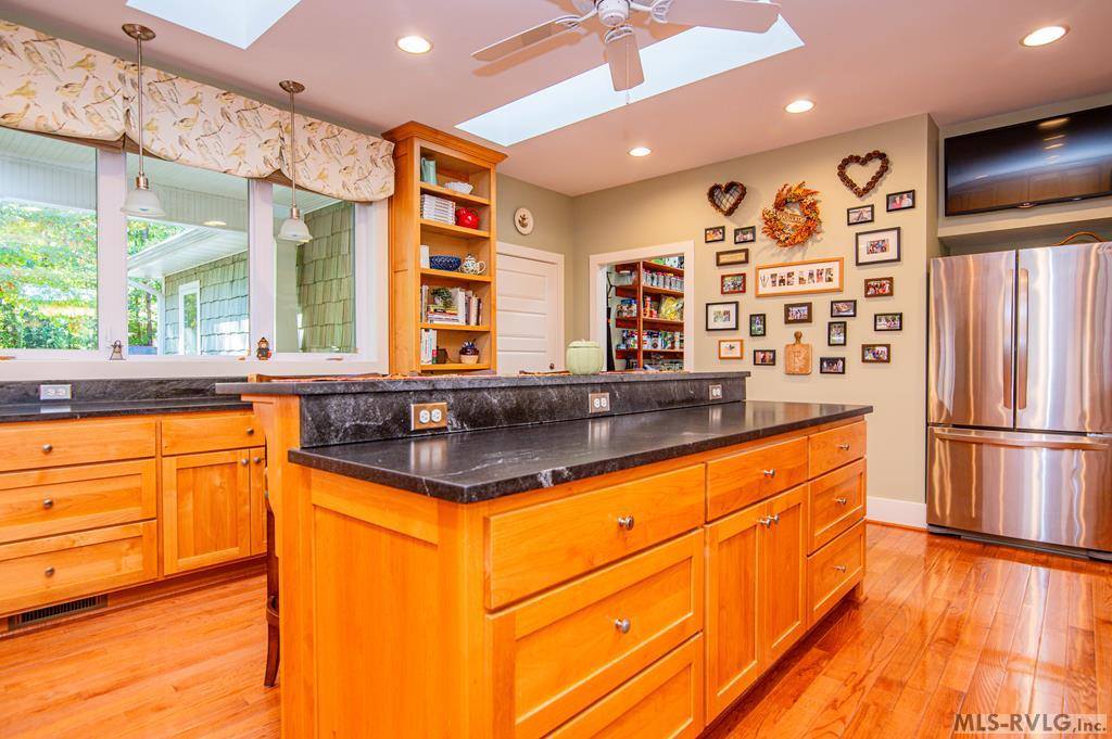 796 Tanglewood Drive, Bracey, VA 23919