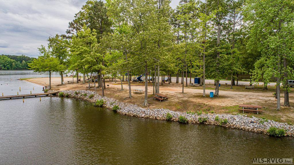 796 Tanglewood Drive, Bracey, VA 23919